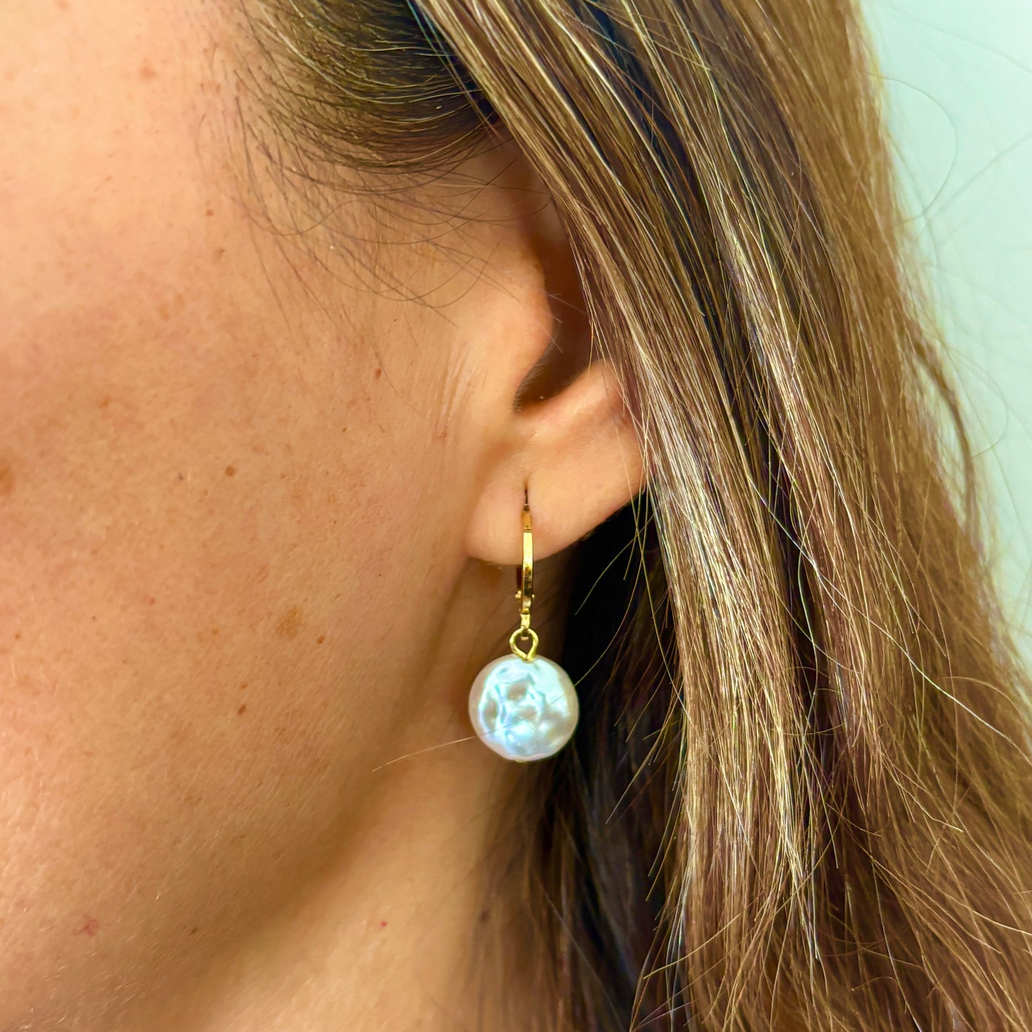 AROS ARGOLLAS PERLA- BAÑADO EN ORO