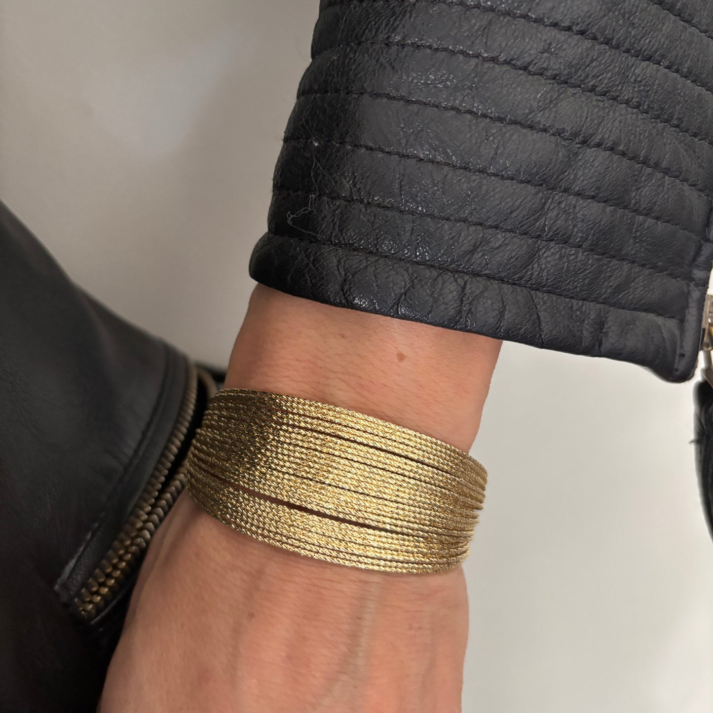 PULSERA ESCLAVA HERA - BAÑADO EN ORO