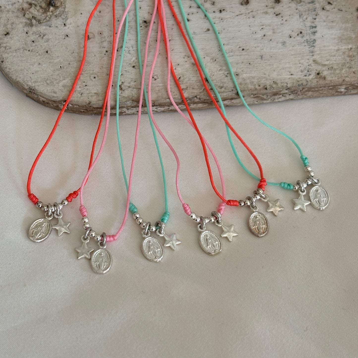 COLLAR HILO VIRGEN ESTRELLA GUÍA - PLATA