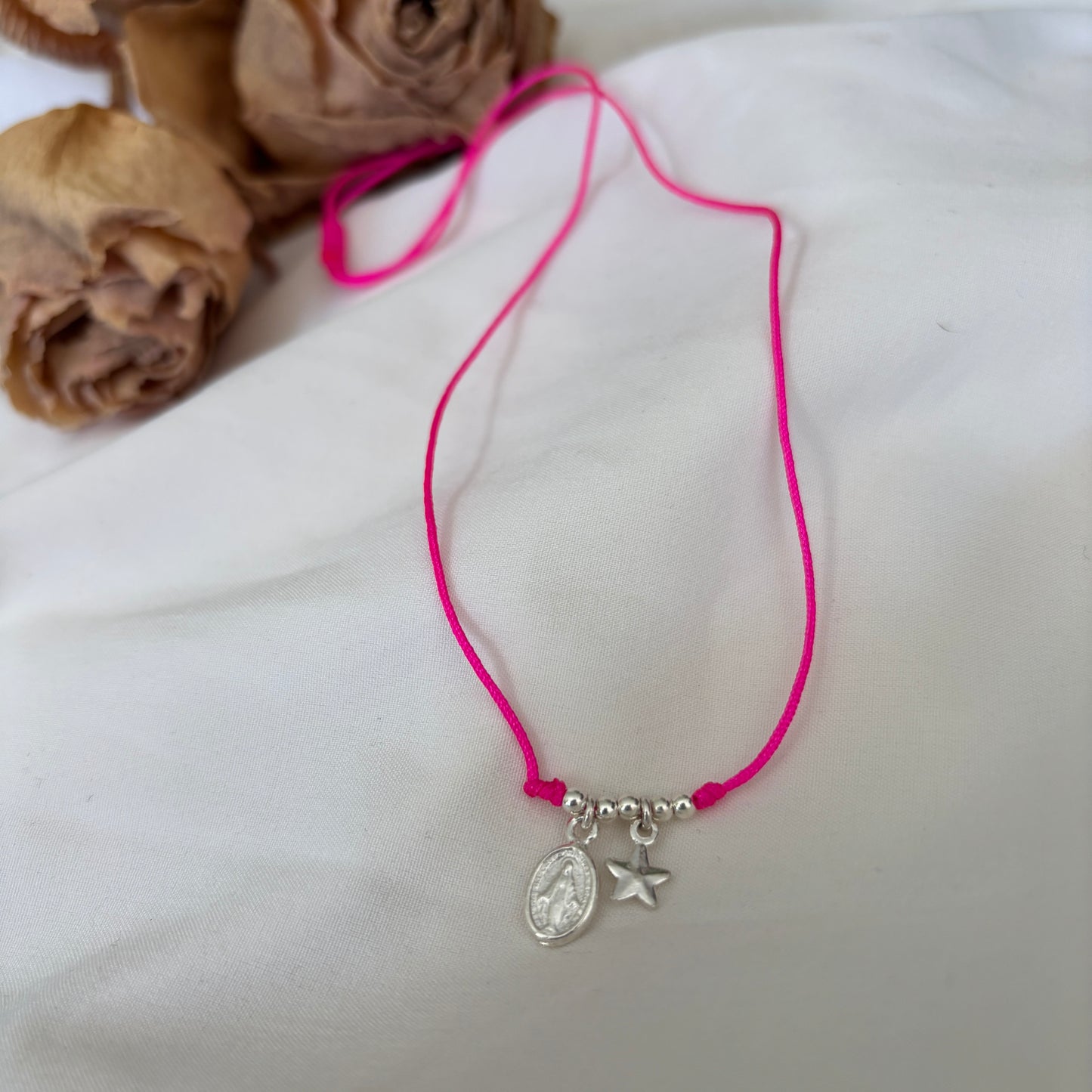 COLLAR HILO VIRGEN ESTRELLA GUÍA - PLATA