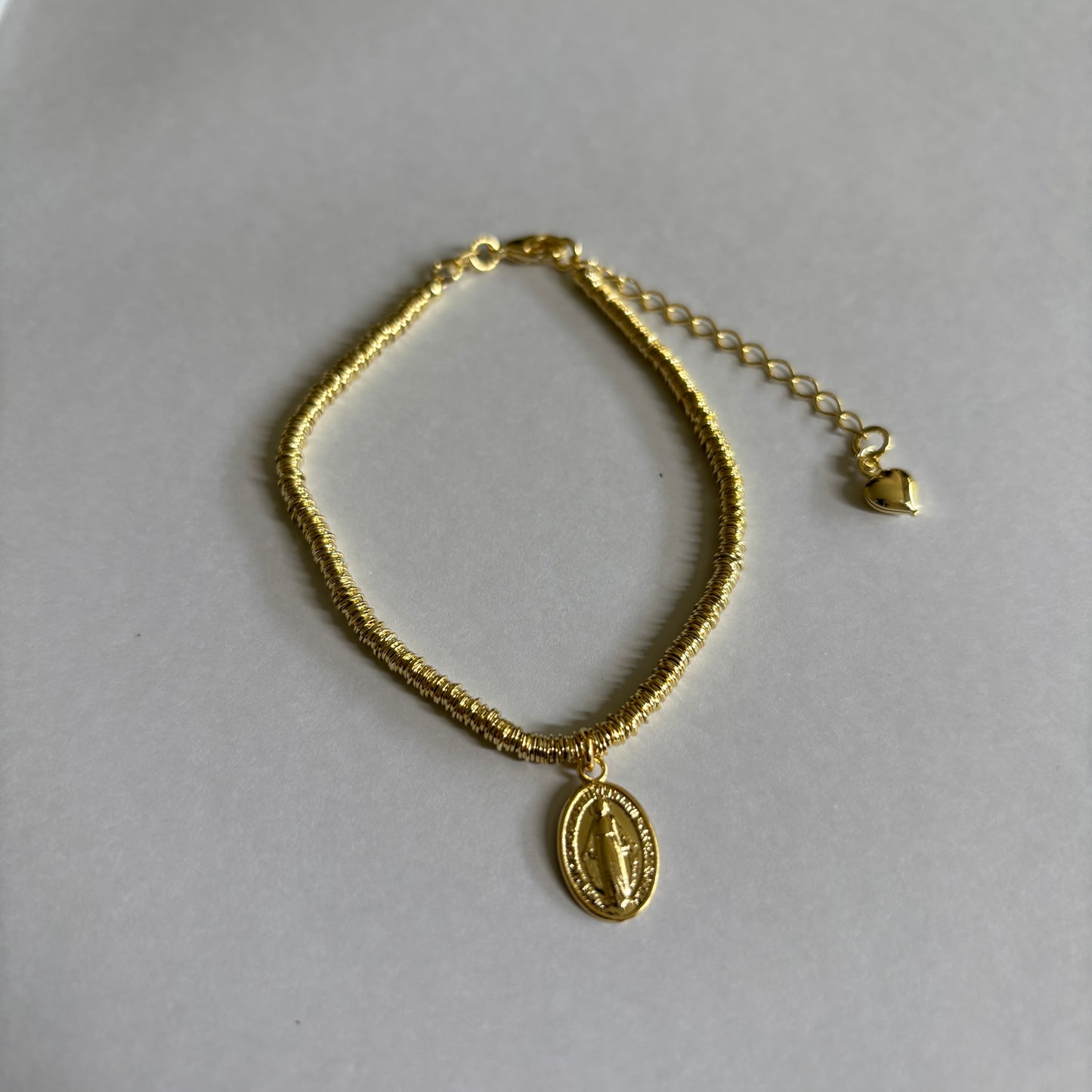 PULSERA VIRGEN DE LOS RAYOS - BAÑADO EN ORO