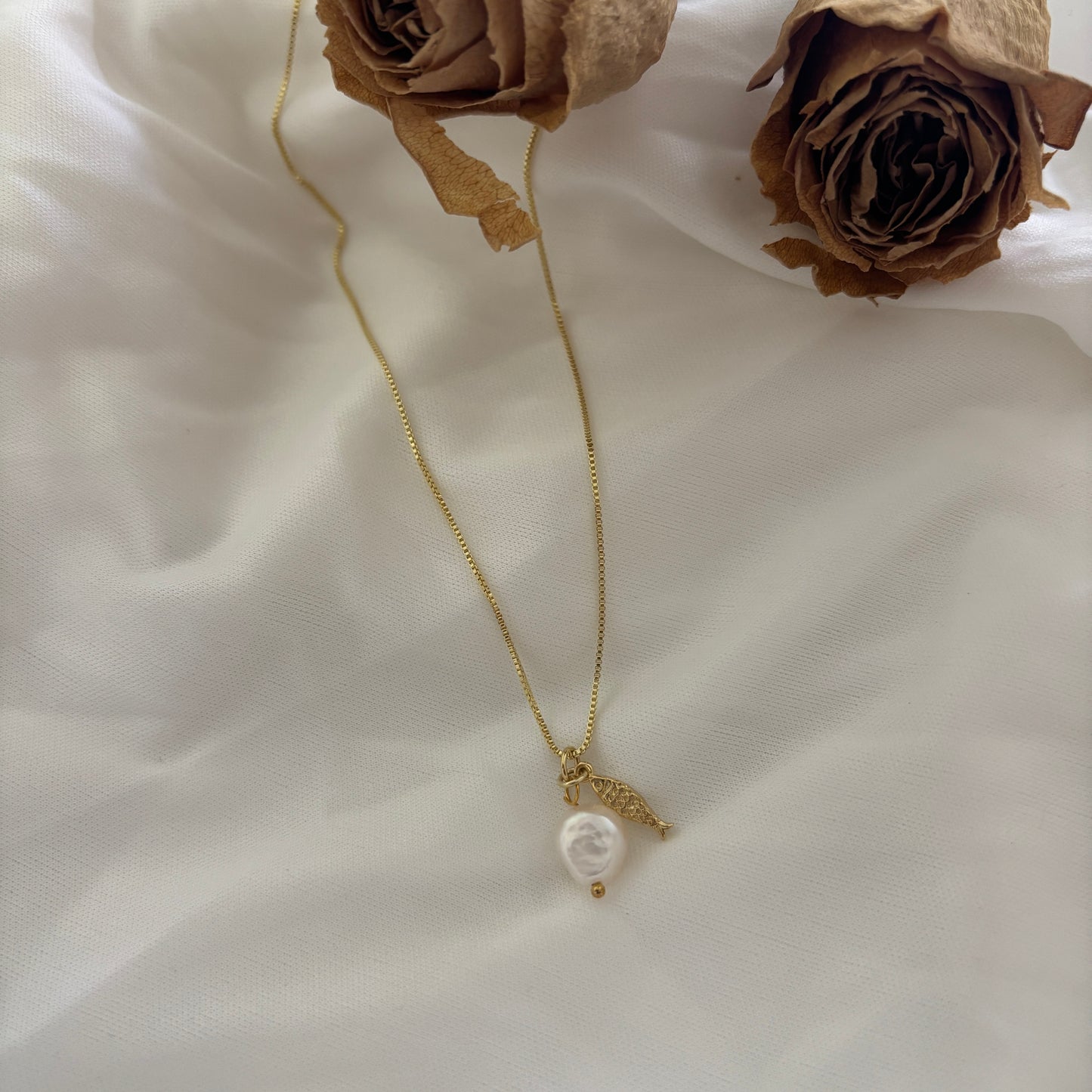 COLLAR MAREA - BAÑADO EN ORO