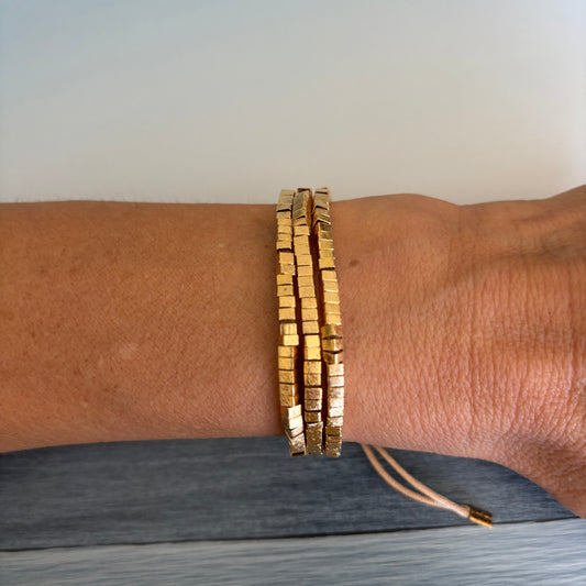 PULSERA PRAIA - BAÑADO EN ORO