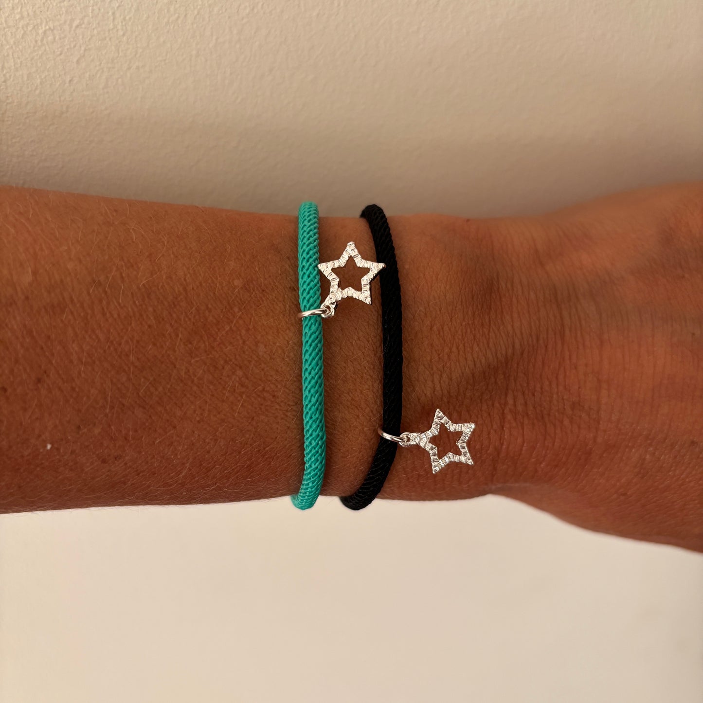 PULSERA COLORS ESTRELLA - BAÑADO EN PLATA