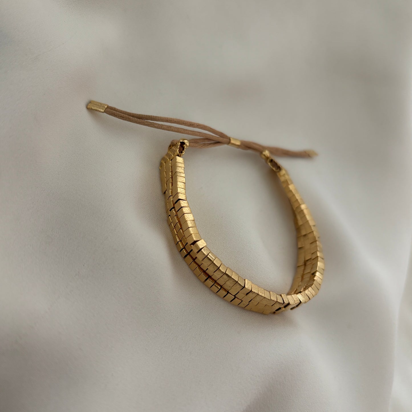 PULSERA PRAIA - BAÑADO EN ORO