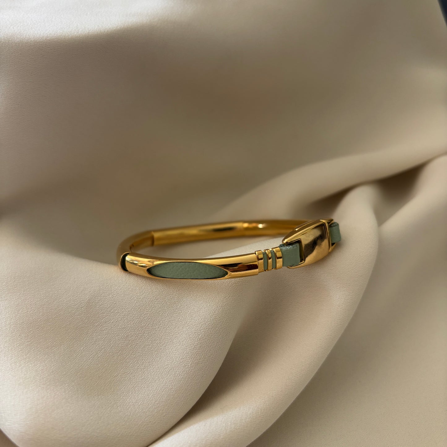 PULSERA CATARINA - BAÑADO EN ORO