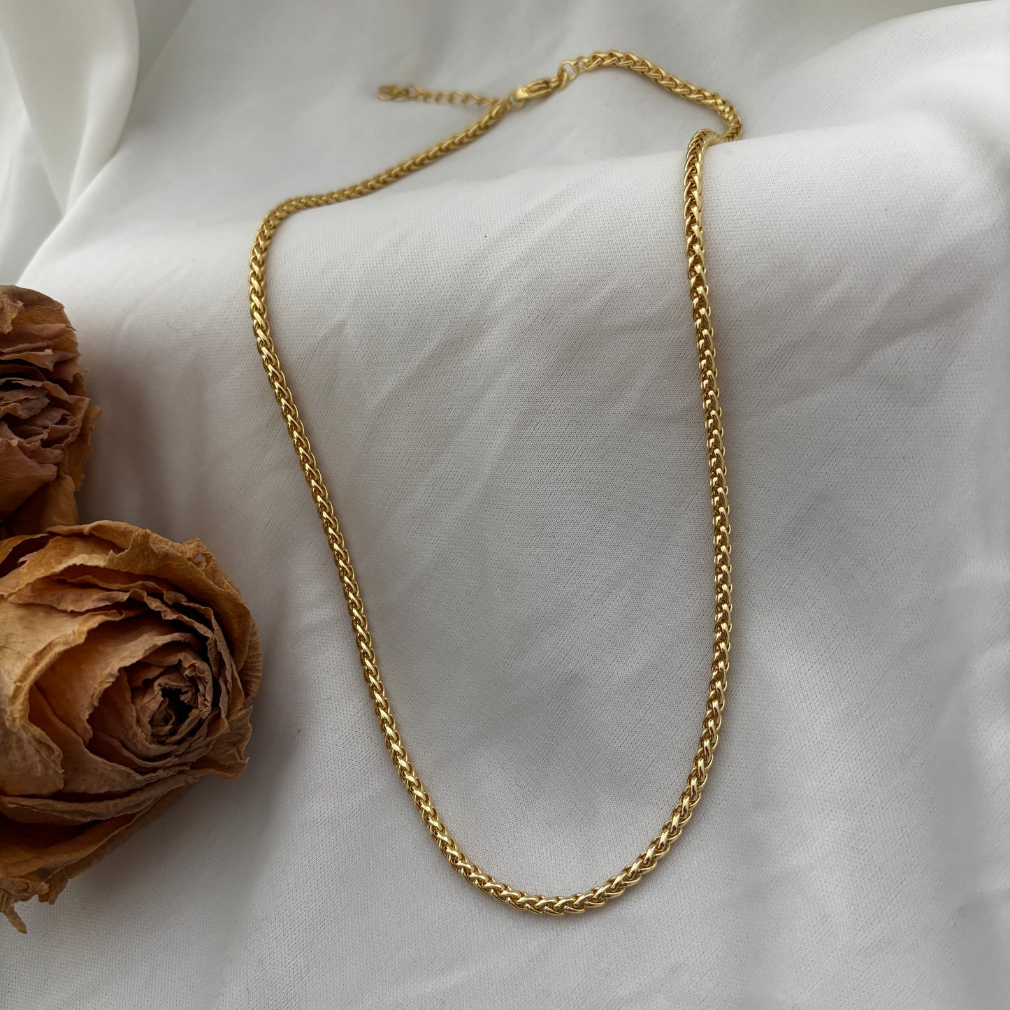 COLLAR SICILIA - BAÑADO EN ORO