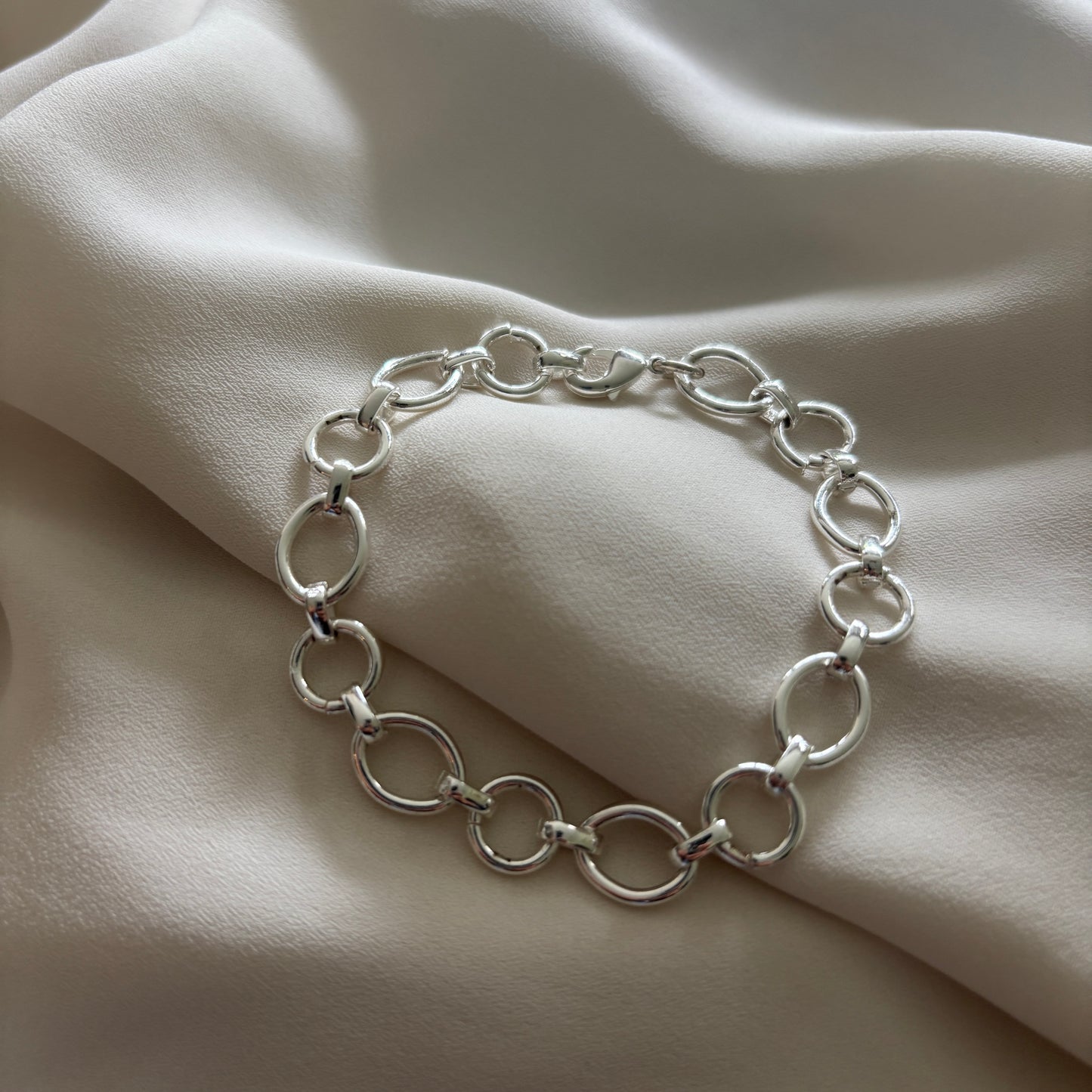 PULSERA CALA - BAÑADA EN PLATA