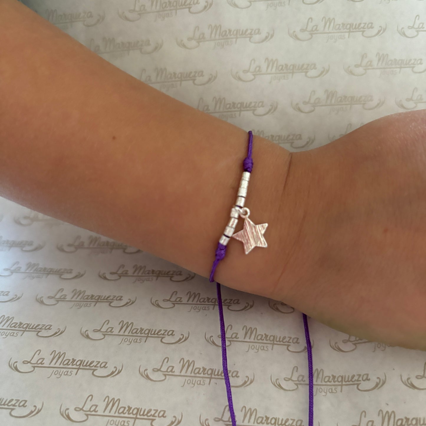 PULSERA HILO STAR  - BAÑADO EN PLATA