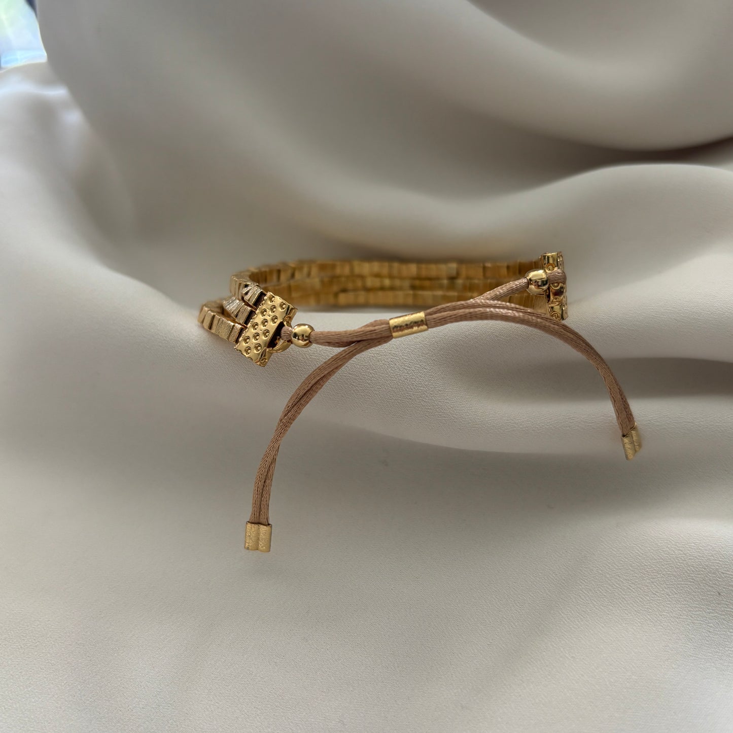 PULSERA PRAIA - BAÑADO EN ORO