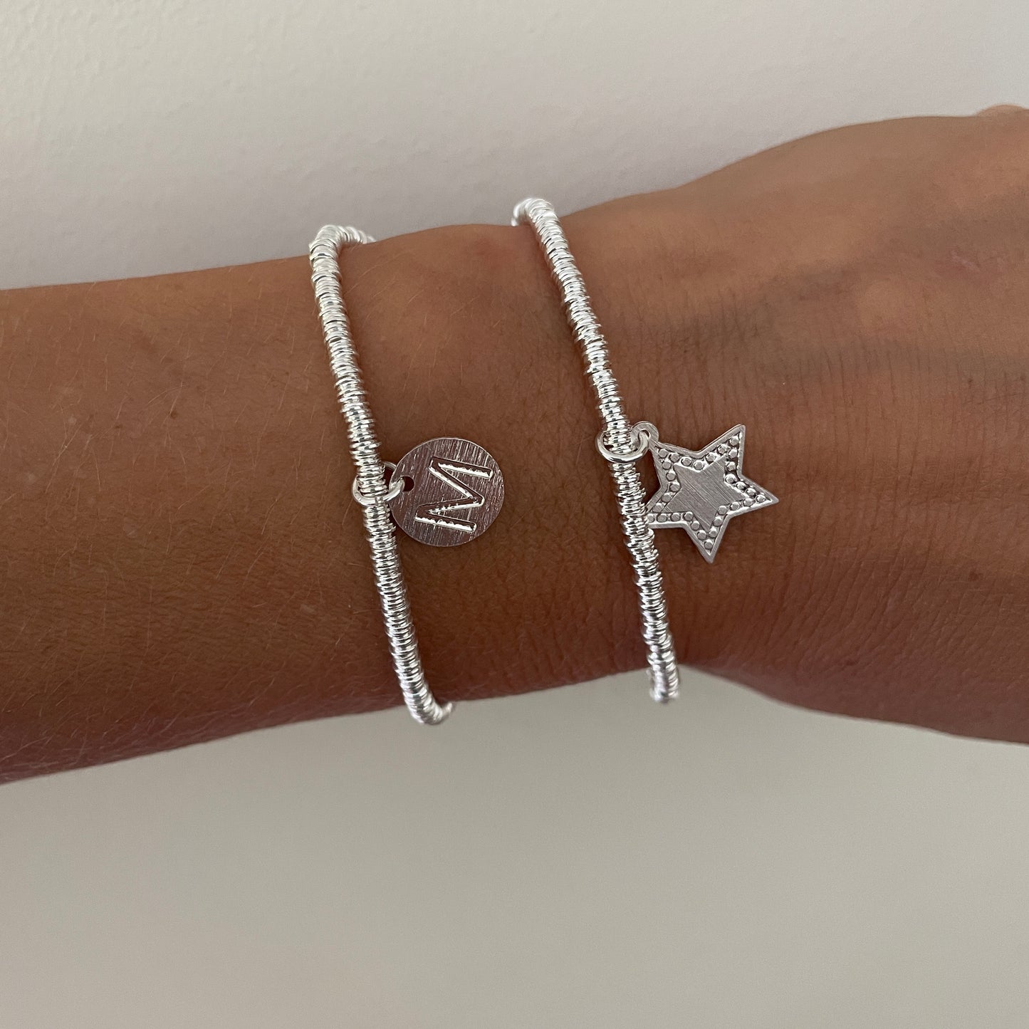 PULSERA LETRA PERSONALIZADA  - BAÑADO EN PLATA