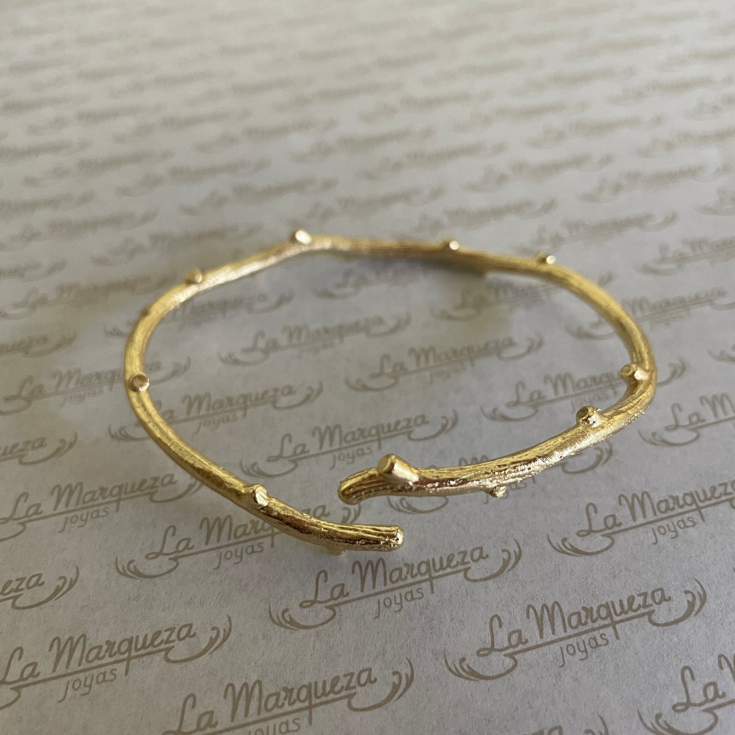 PULSERA ESCLAVA  MAGNOLIA - BAÑADO EN ORO