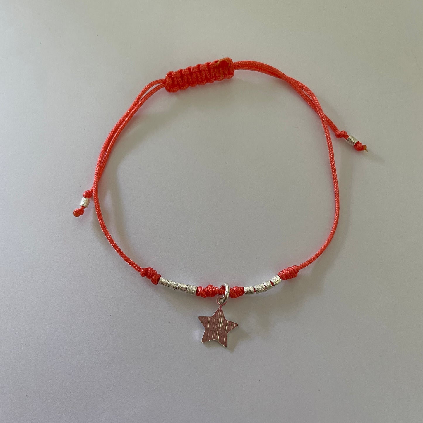 PULSERA HILO STAR  - BAÑADO EN PLATA